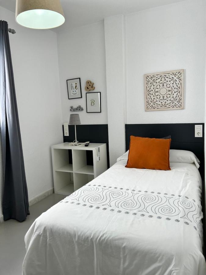 Chambre Simple - Vue sur Intérieur