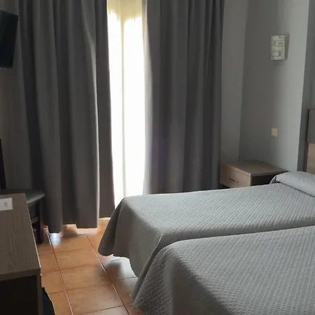 Hostal La Colonia-3